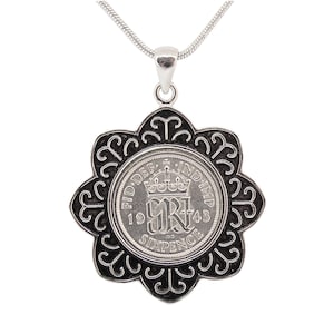 1943 English Coin Pendant - Snakechain and presentation box included - 100% satisfaction - 3 day delivery option