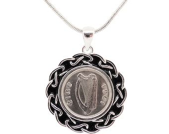 Collar con moneda irlandesa de 1961: regalo hecho a mano para el 61.º cumpleaños