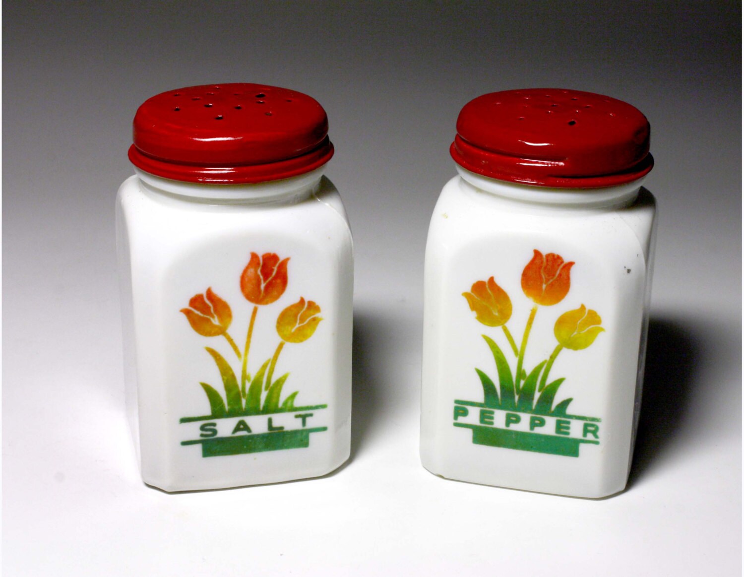 Vintage Tulip Salt and Pepper Shakers by Anchor Hocking Etsy