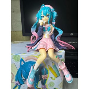Miku Anime Doll Figure, Hatsu Collectible Toy, Anime Decor Ornament, Anime Lovers Gift