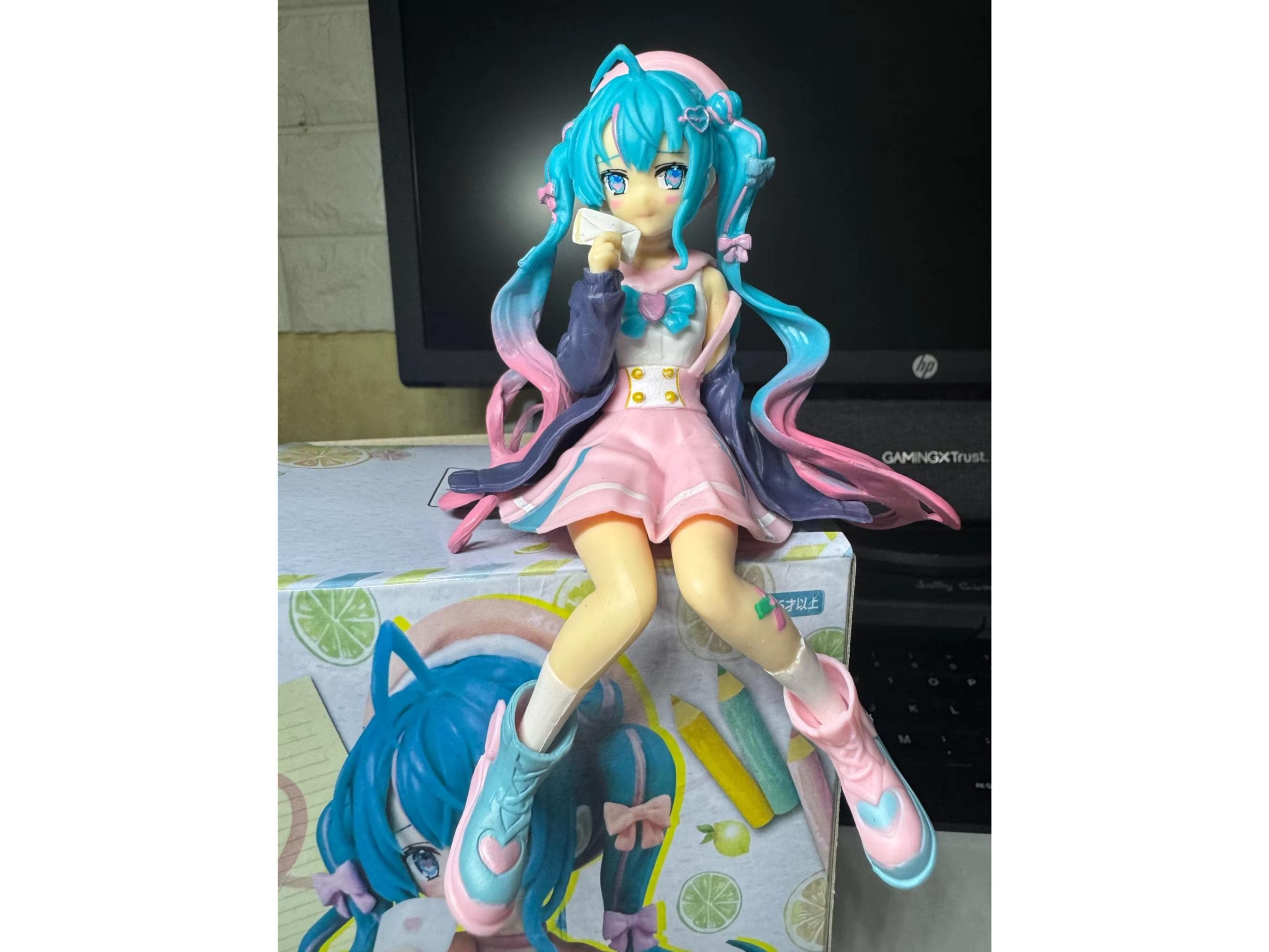 Figurine Miku Articulée 10 Cm – PVC De Qualité, Accessoires Interchangeables, Décoration Pour Intérieur, Voiture Ou Bureau – Choix Parfait Pour Fans D’anime