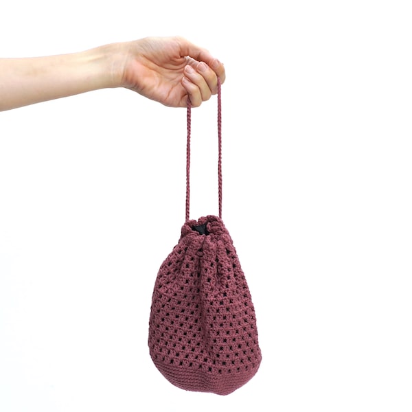 Garnet crochet handbag, maroon evening purse, crochet purse, boho crochet bag, little bucket bag, round little bag, small pouch, crochet bag
