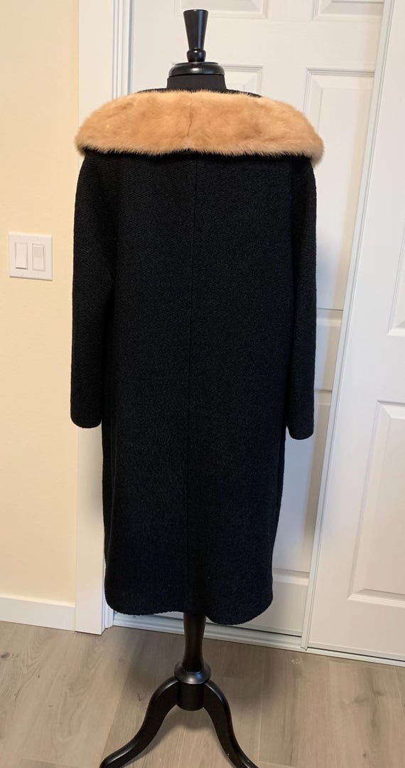 Vintage 1960s Black Wool Coat Snuggly Fur Collar View 5