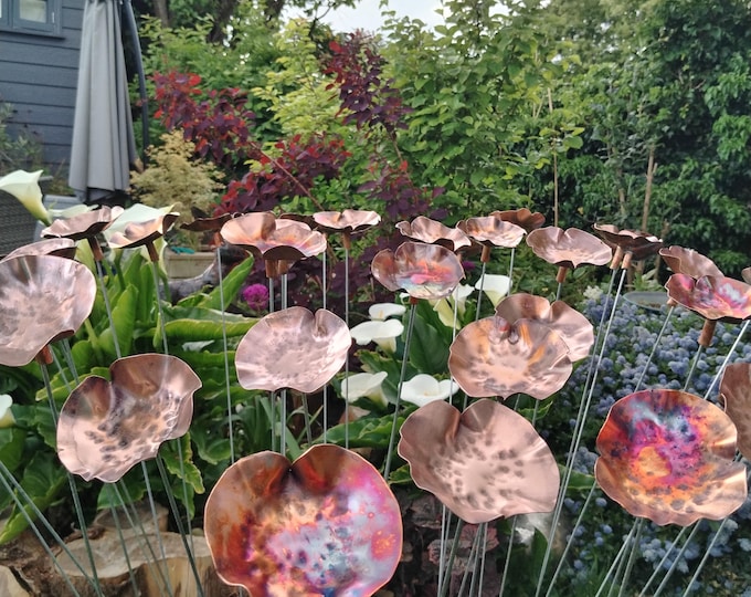 Handmade Rustic Copper Poppy Garden Sculpture - 50cm Stem with Metal Flower Bed Decor Gift