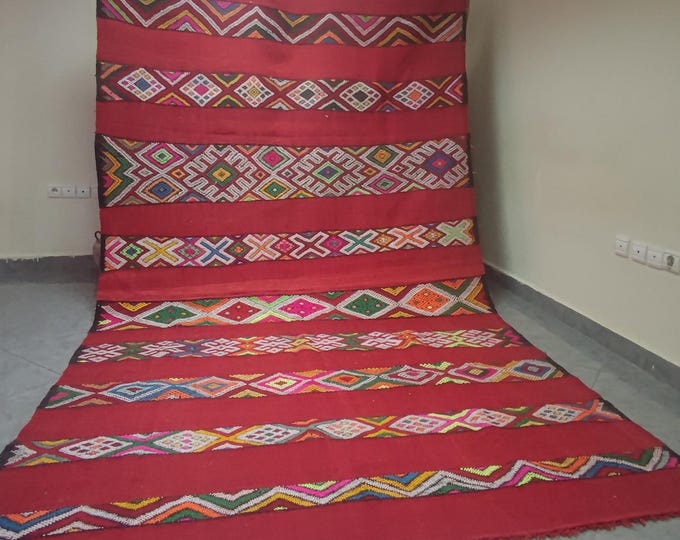 Vintage Handwoven Moroccan Wool Blanket: Berber Throw