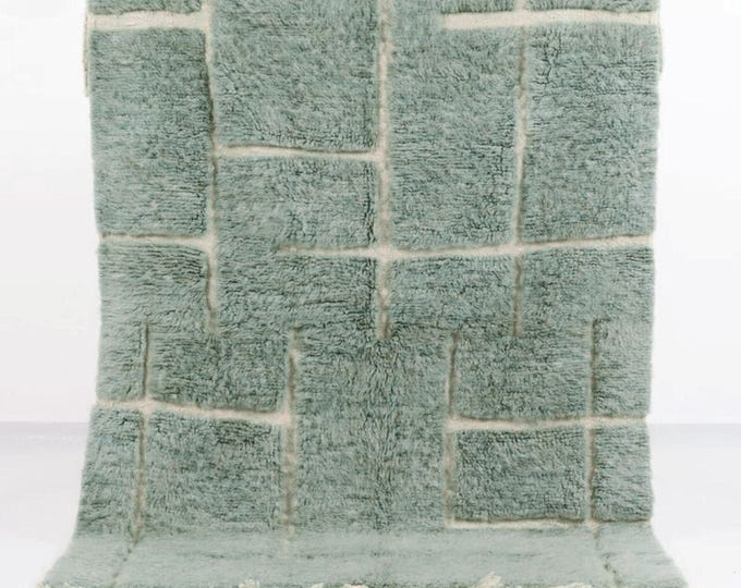 Green Moroccan Rug: Custom Handwoven Beni Mrirt Geometric Carpet