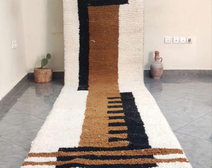 Handmade Wool Berber Runner Rug: Moroccan Beni Style, Neutral Earth Tones