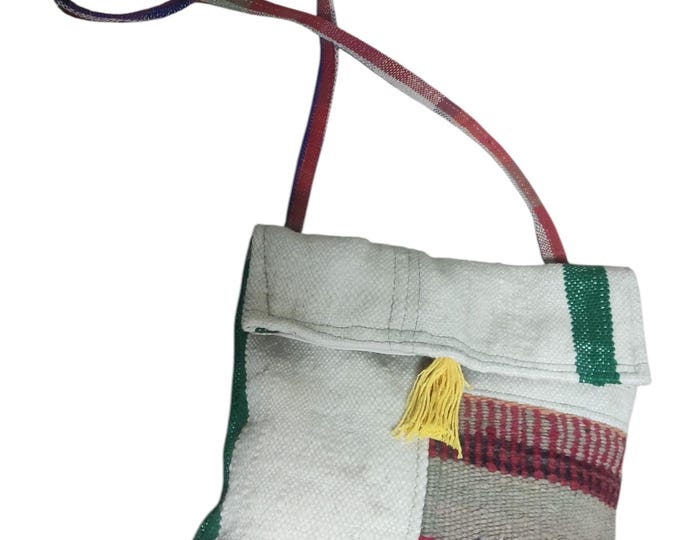 Handmade Wool Shoulder Bag: Berber Moroccan Artisan Tote