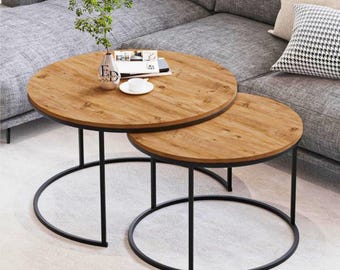 Tavolini rotondi impilabili, set da 2, in legno chiaro o scuro con struttura in metallo nero – Tavolini da caffè per soggiorno dal design industriale moderno