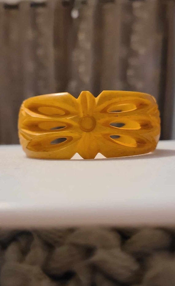 BAKELITE BRACELET Butterscotch Florals