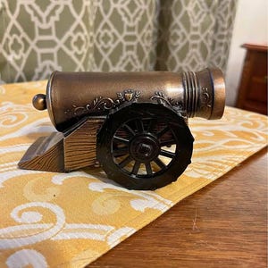 Vintage Cannon Sculpture, Banthrico Bronze Cannon Metal Coin Bank, Antique Cannon Sculpture, Cannon Model Sculpture, Vintage Military Art