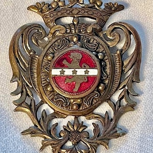 Vintage Pendant, Scottish Pendant, Heraldic Crest Pendant with Lion Emblem, Crown & Red Enamel, Ornate Antique Coat of Arms Jewelry