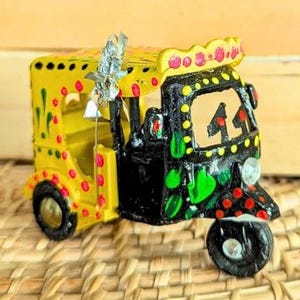 Mini Multi-Color Rickshaws – Handcrafted Decorative Rickshaw Model, Traditional Pakistani Decor, Colorful Miniature Craft, Unique Gift Idea