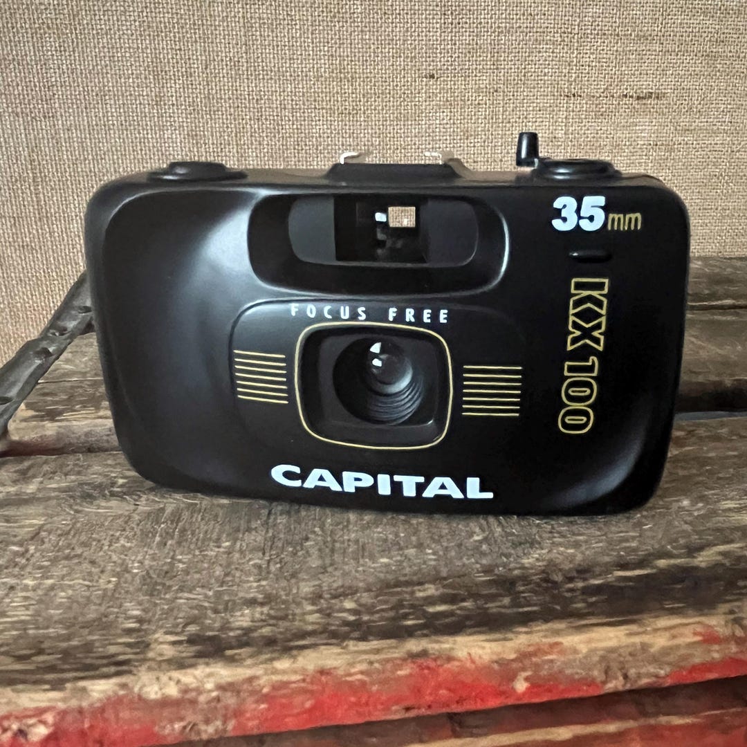 Holga Style 35mm Film Camera: All Manual Plastic Experimental