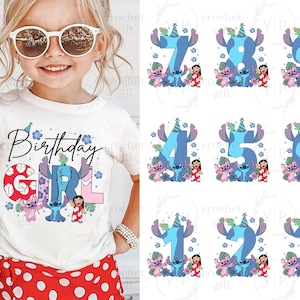 Puede incluir: Camiseta blanca con la frase "Birthday Girl" y un gráfico de Stitch. La niña lleva una falda roja con lunares blancos. Imágenes adicionales muestran los números azules 1-9 con Stitch y otros personajes.