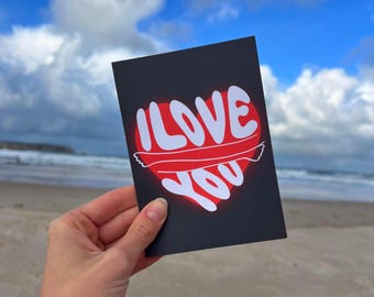 Postales "Te amo" - Ilustración de un corazón abrazado, Día de San Valentín