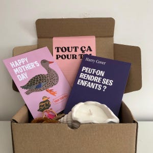 Coffret cadeaux Fête des Mères - Bougie, Porte-clés, Carnet de notes, Carte de voeux - Idée cadeau humoristique & cocooning pour les maman