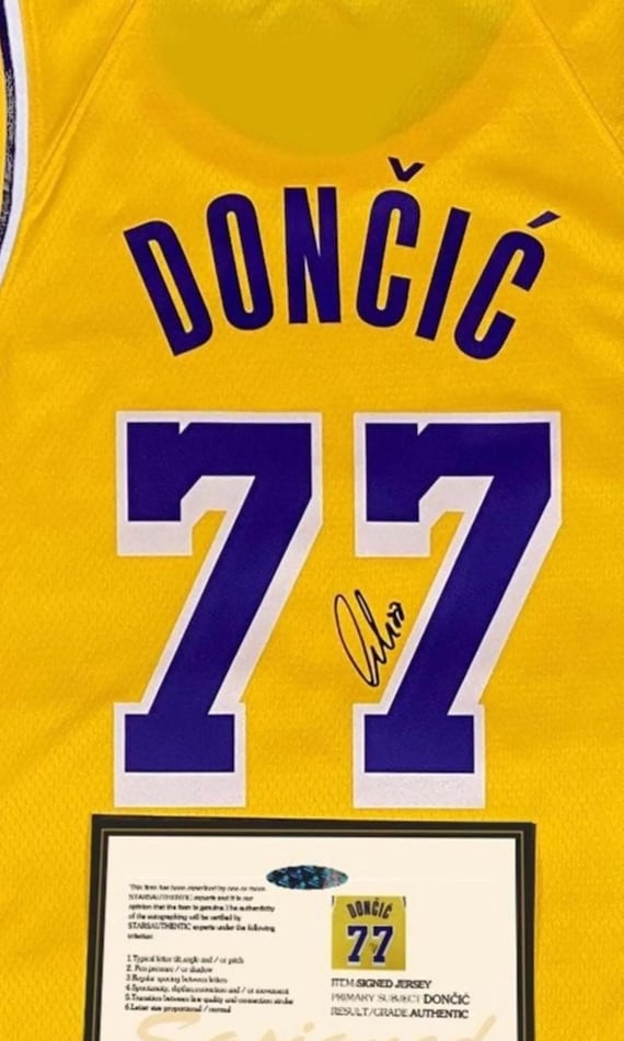 【RGK】LUKA DONČIĆ SGA直筆サイン入りユニフォーム RGK様専用】LUKA DONČIĆ SGA直筆サイン入りユニフォーム - メルカリ
