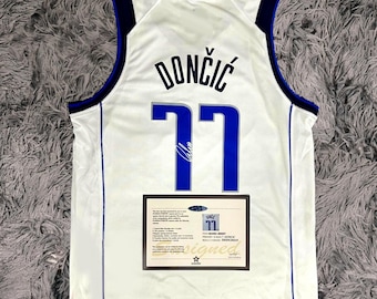 Luka Doncic SIGNIERTE Donèić Unterschrift Dallas Mavericks weißes Hemd / Trikot - COA - 21/22