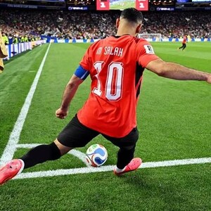 Mo Salah SIGNAD Egypten VM-hemmatröja/tröja - Äkthetsintyg - 2026 bild 12
