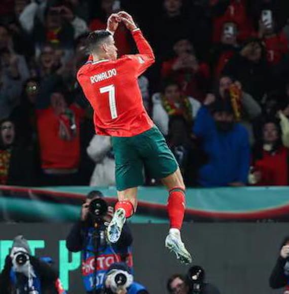 Cristiano Ronaldo サイン入りポルトガルジャージ （ロナウド