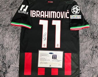 Zlatan Ibrahimovic SIGNED AC Milan 22/23 Home Final Jersey/Shirt - COA - 2022