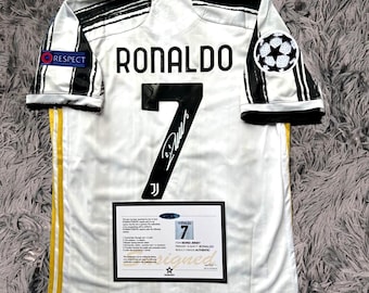 Cristiano Ronaldo SIGNED Juventus Debut Home 18/21 Jersey Shirt - COA - 2018/21