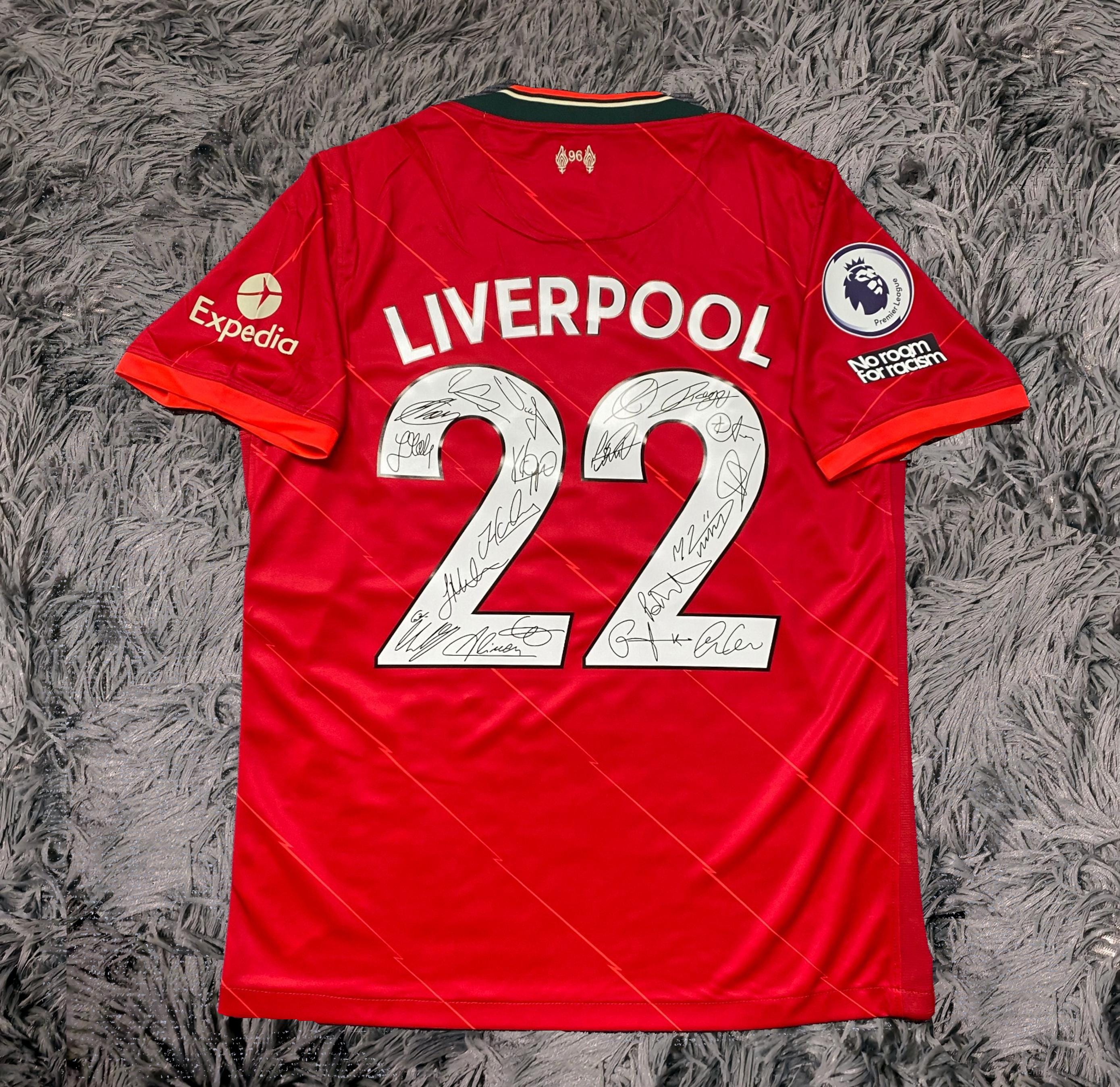 る*る様 Liverpool FC サイン入りユニフォーム il_fullxfull.7096319980_17rt.jpg
