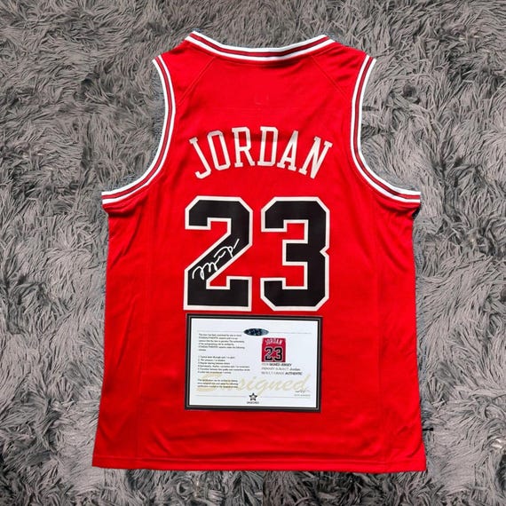 Michael Jordan SIGNED Chicago Bulls NBA #23 Signature Jersey/shirt