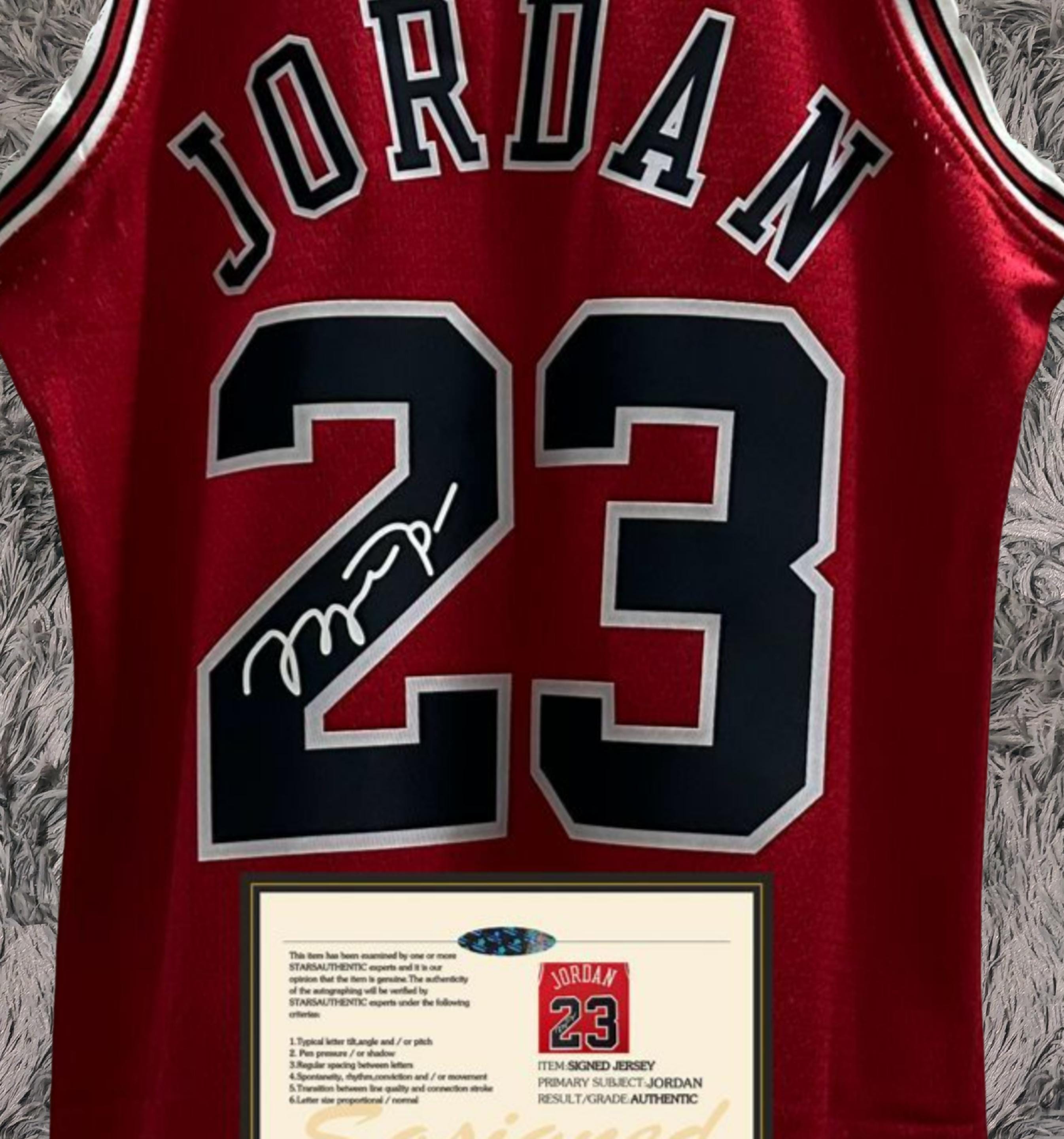 Michael Jordan SIGNED Chicago Bulls NBA #23 Signature Jersey/shirt