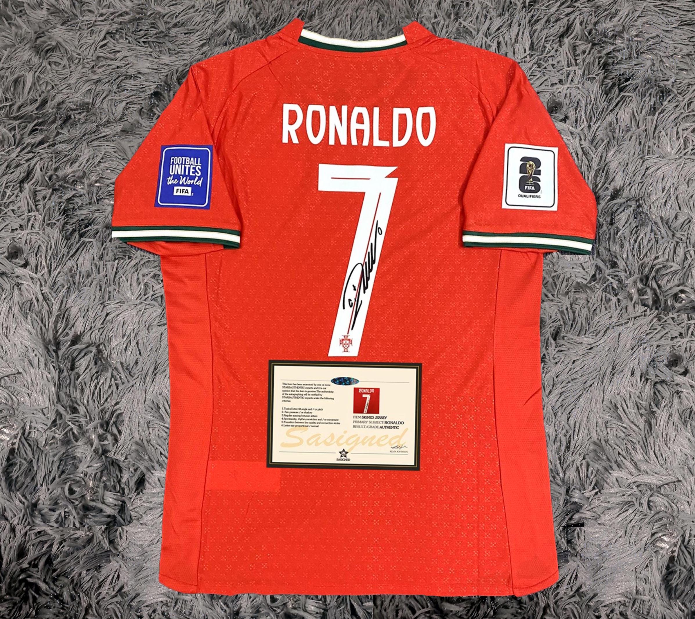 2023 Futera Unique World Football Heritage Turquoise /35