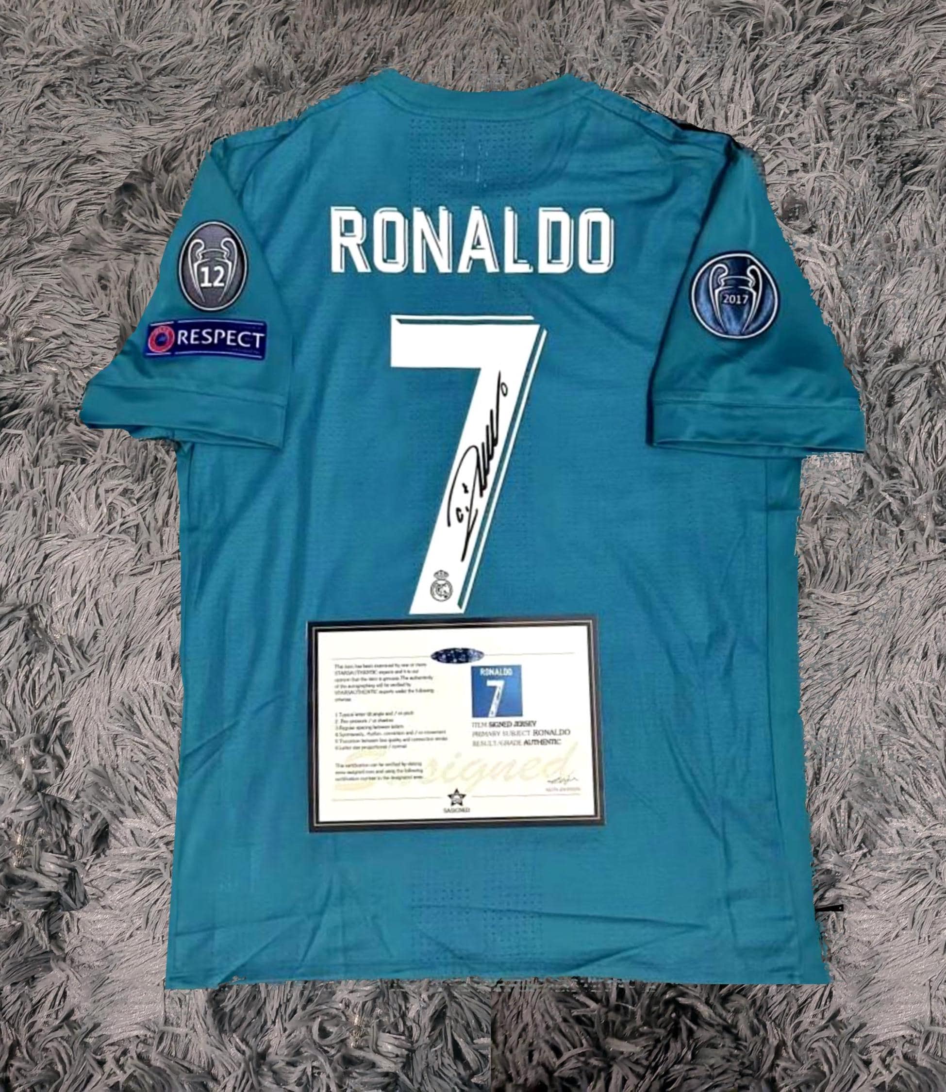 Ronaldo 直筆サイン入り記念シャツ Ronaldo signed jersey - Etsy 日本