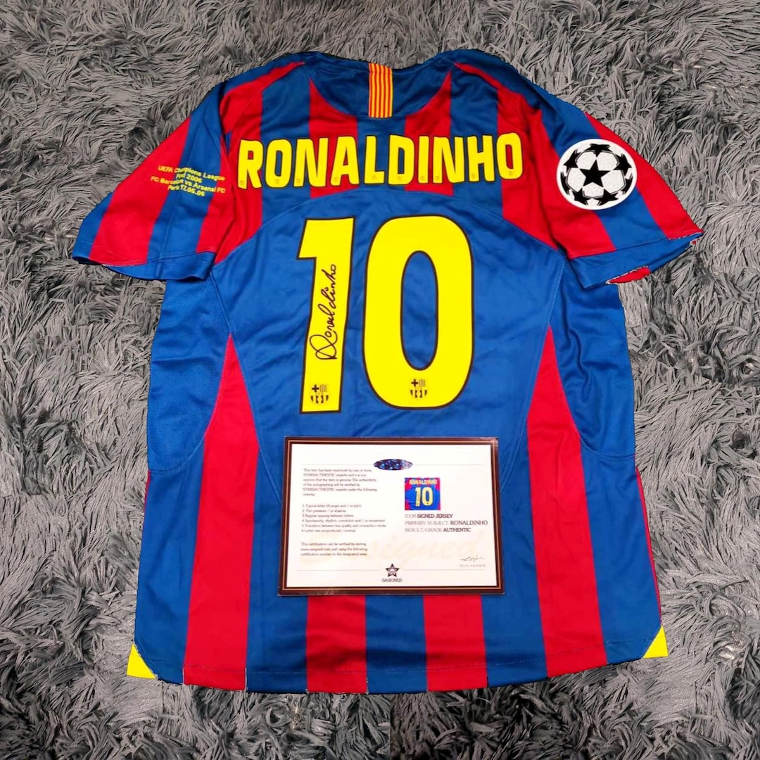 Ronaldinho Gaúcho SIGNED Barcelona 04/05 Home UCL Jersey/shirt