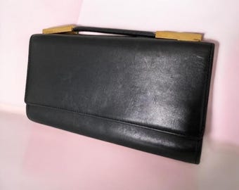 Bolso de mano de noche negro de Versace, bolso de lujo de diseñador con herrajes dorados.