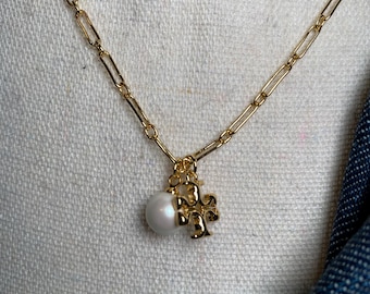Tory Burch Gold Tone Paperclip Pearl and Logo Pendant Necklace 16” Designer Jewelry Gift