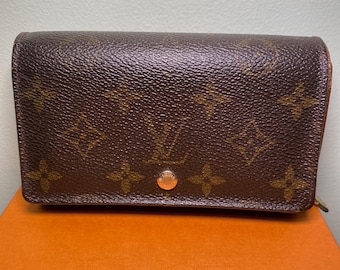 Louis Vuitton Trésor Compact Wallet Vintage Designer Luxury Accessory with LV Gift Box