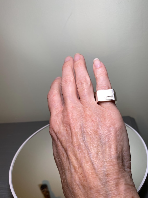 Sterling Silver Gucci Ring - Authentic Statement … - image 8