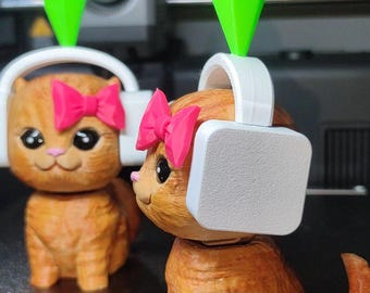 Bobblehead Cat Figurine With Headphones | Gamer Kitten With