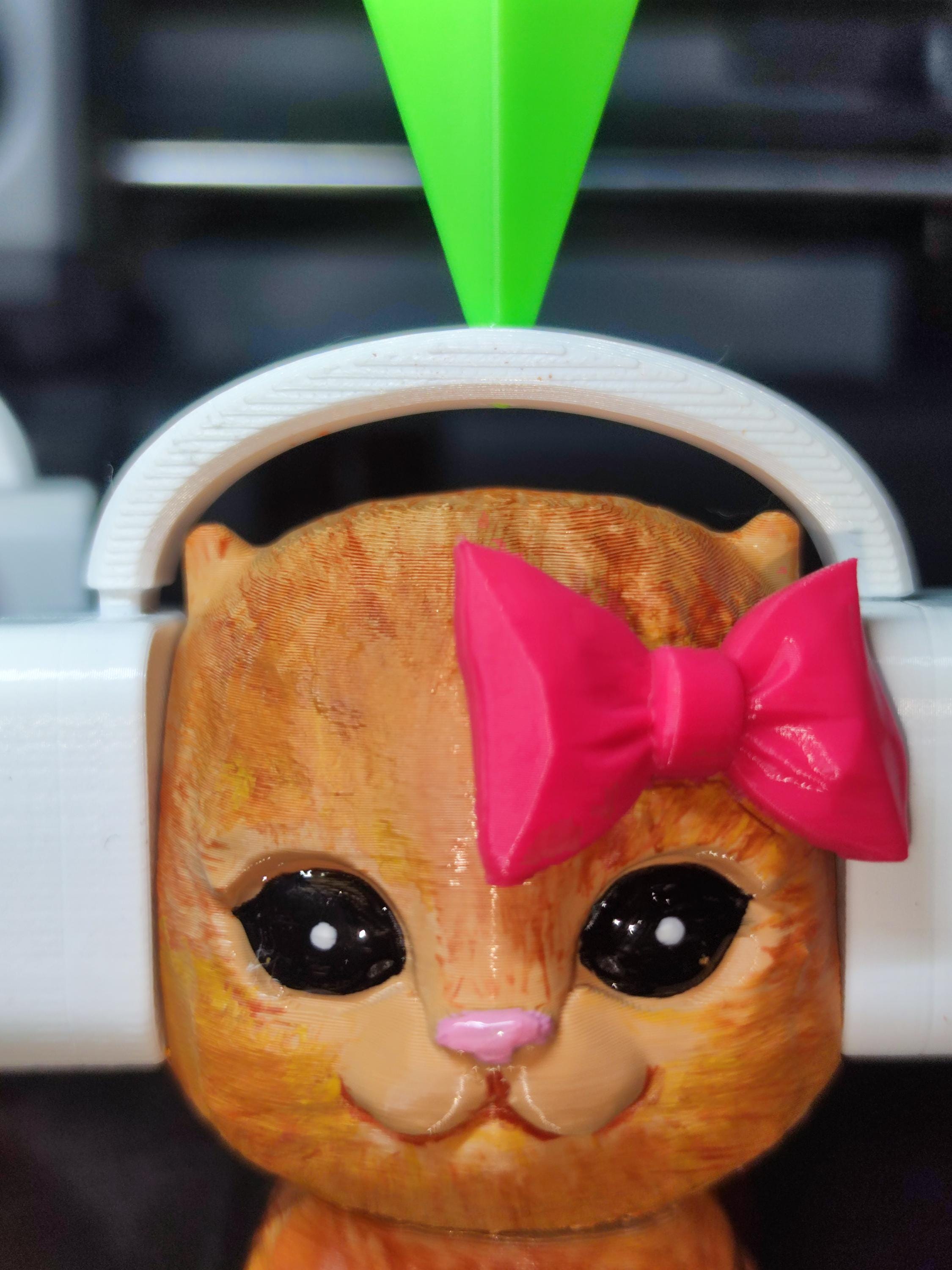 Bobblehead Cat Figurine With Headphones | Gamer Kitten With