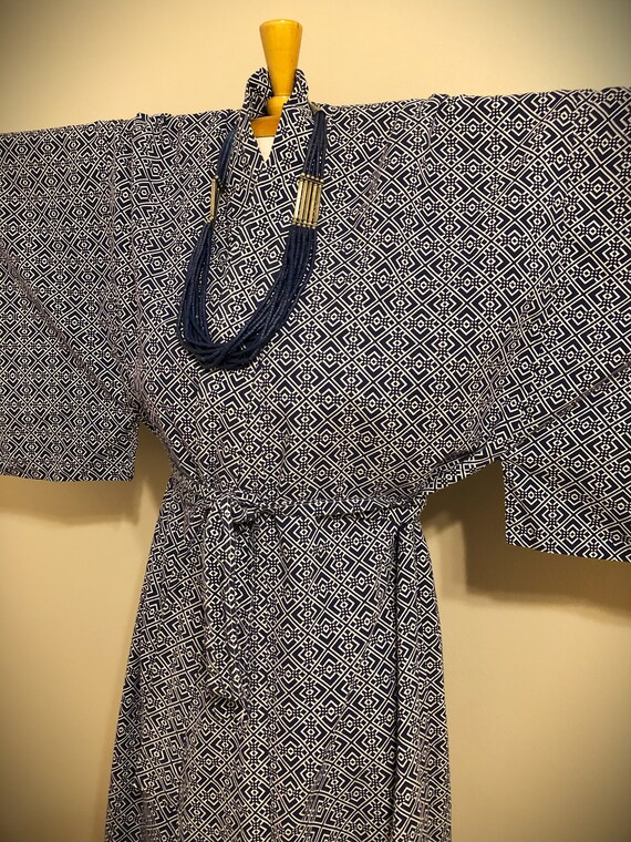 Vintage Blue/white Geometric Kimono/Japanese Unlin