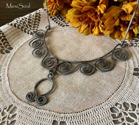 Vintage Metal Scroll Necklace/Hand Crafted Neckla… - image 10