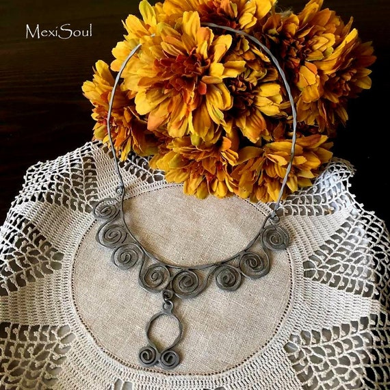 Vintage Metal Scroll Necklace/Hand Crafted Neckla… - image 9