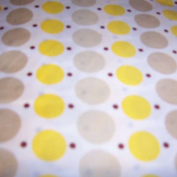 FAT QUARTER of Katie Jump Rope Yellow Dots by Denyse Schmidt
