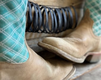 Black Rubber Boot Bands: Western Rodeo Stirrup Safety - Cowboy Dozen
