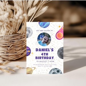 Invito Compleanno Spaziale Bambino – Tema Astronauta e Razzo – PDF Digitale Stampabile – Invito Compleanno Personalizzabile Astronauta