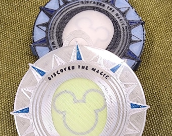 Magic Band Puck Holder - Discover The Magic Compass