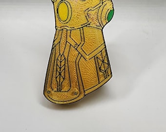 Infinity Gauntlet Disney MagicBand Plus Puck Holder