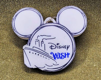 Disney Cruise Ship MagicBand+ Puck Holder