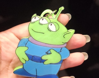 Green Alien Disney MagicBand Plus Puck Holder