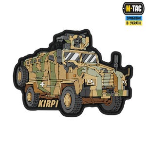 Könnte beinhalten: Ein Set aus drei Keramikbechern mit gesprenkelter, matter Oberfläche. Jeder Becher hat eine andere Farbe: hellblau, cremefarben und grau. Die Becher haben ein schlichtes, modernes Design und einen bequemen Griff.